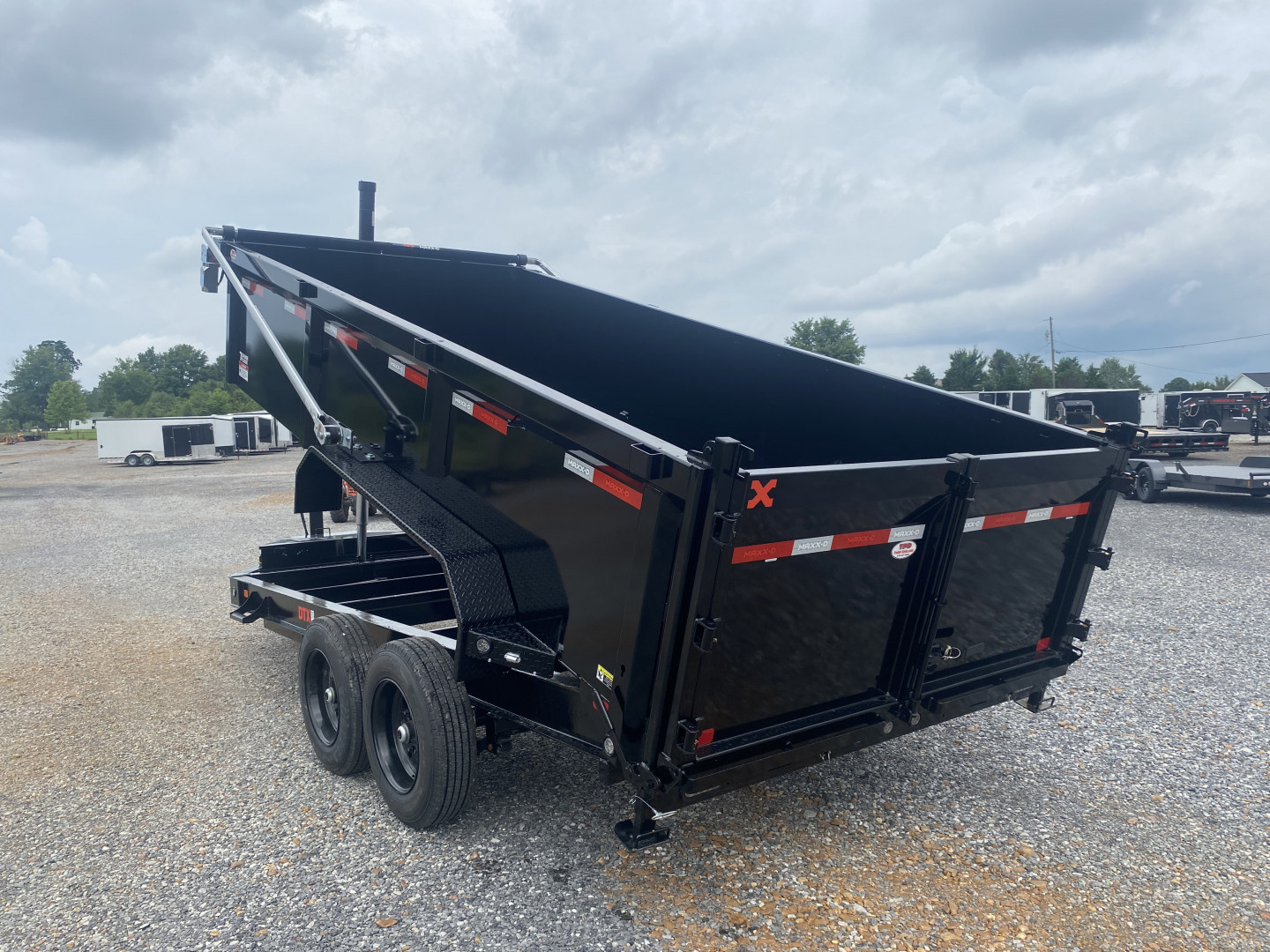 New 2026 MAXXD Dump Trailer | 16' x 83' 17.5K GVWR