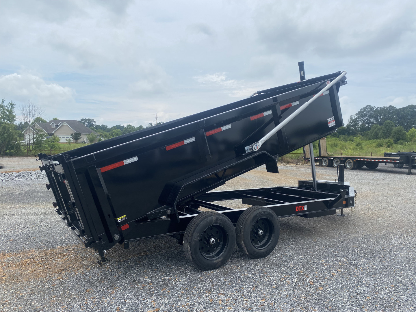New 2026 MAXXD Dump Trailer | 16' x 83' 17.5K GVWR