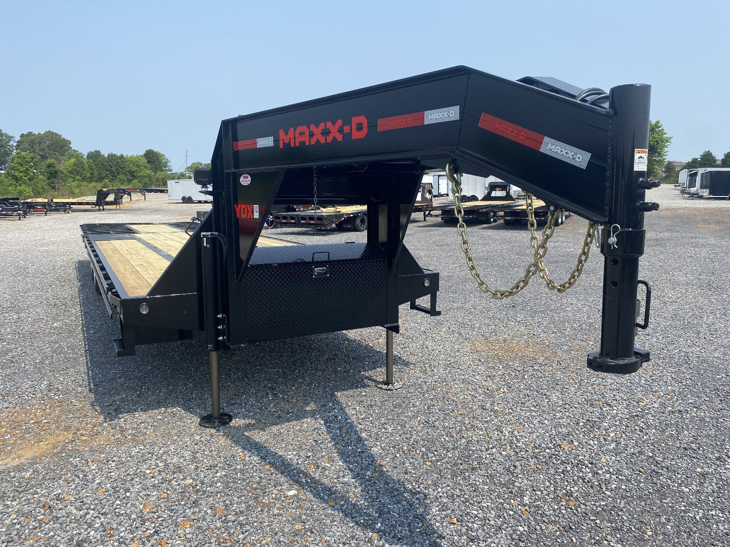 New 2026 MAXXD 102"X34' 30k Hyd Dove Gooseneck Trailer *22K Winch*