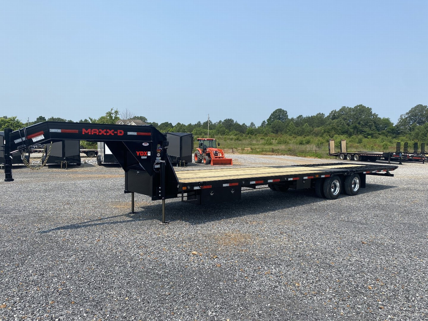 New 2026 MAXXD 102"X34' 30k Hyd Dove Gooseneck Trailer *22K Winch*
