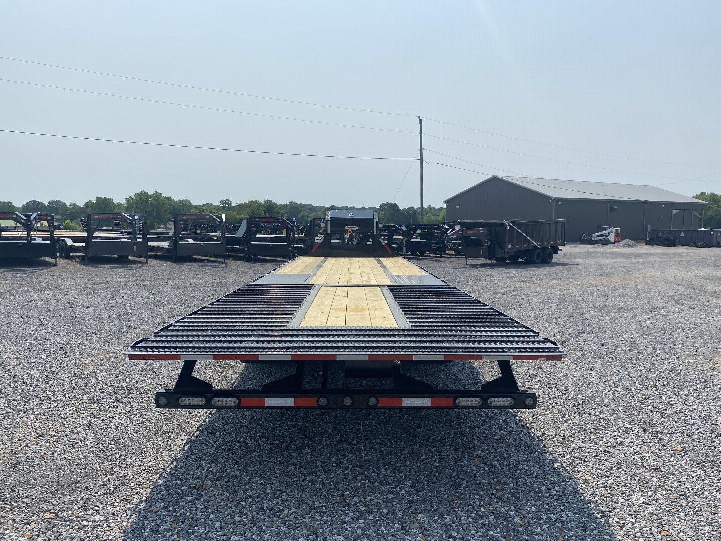 New 2026 MAXXD 102"X34' 30k Hyd Dove Gooseneck Trailer *22K Winch*