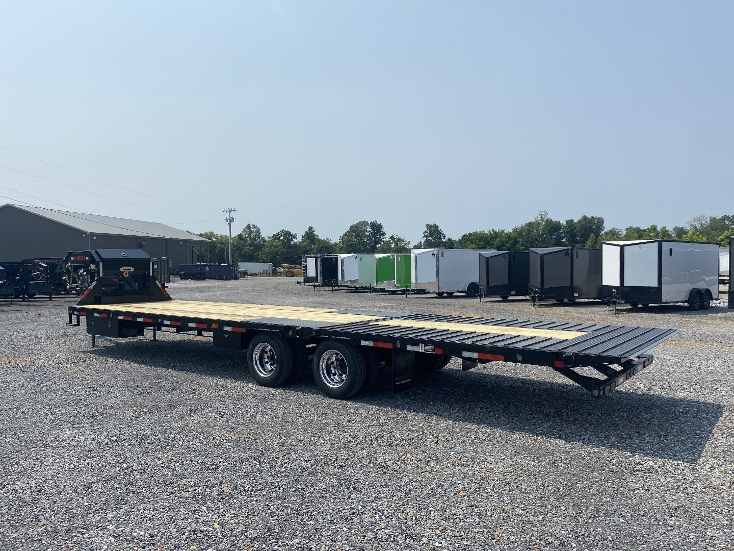 New 2026 MAXXD 102"X34' 30k Hyd Dove Gooseneck Trailer *22K Winch*