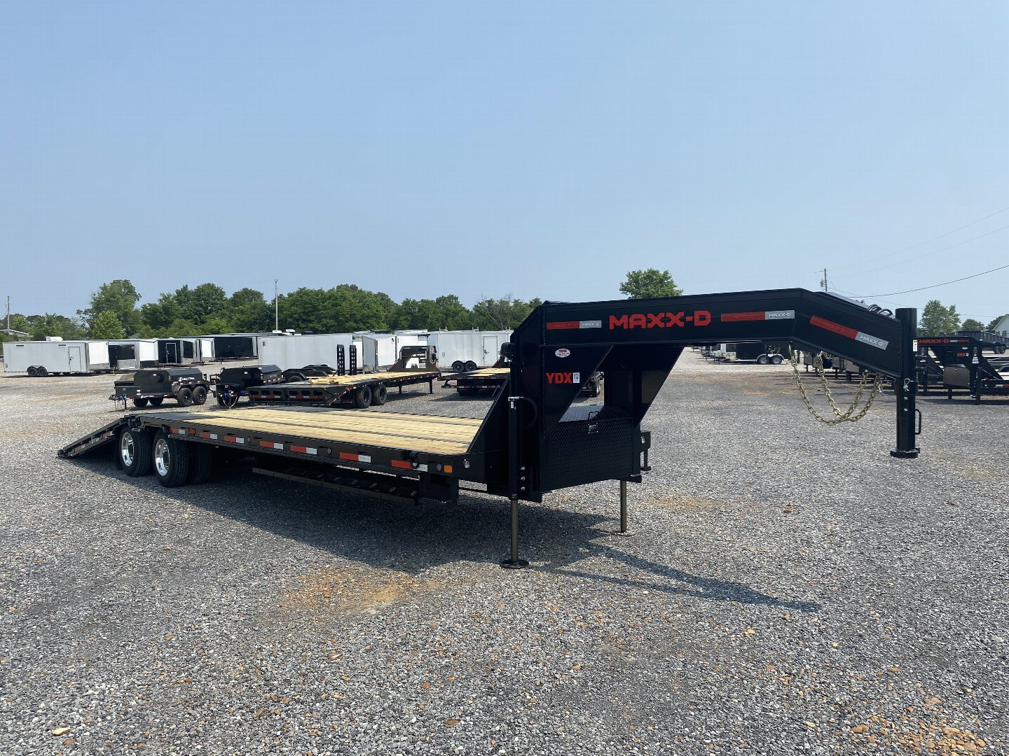 New 2026 MAXXD 102"X34' 30k Hyd Dove Gooseneck Trailer *22K Winch*