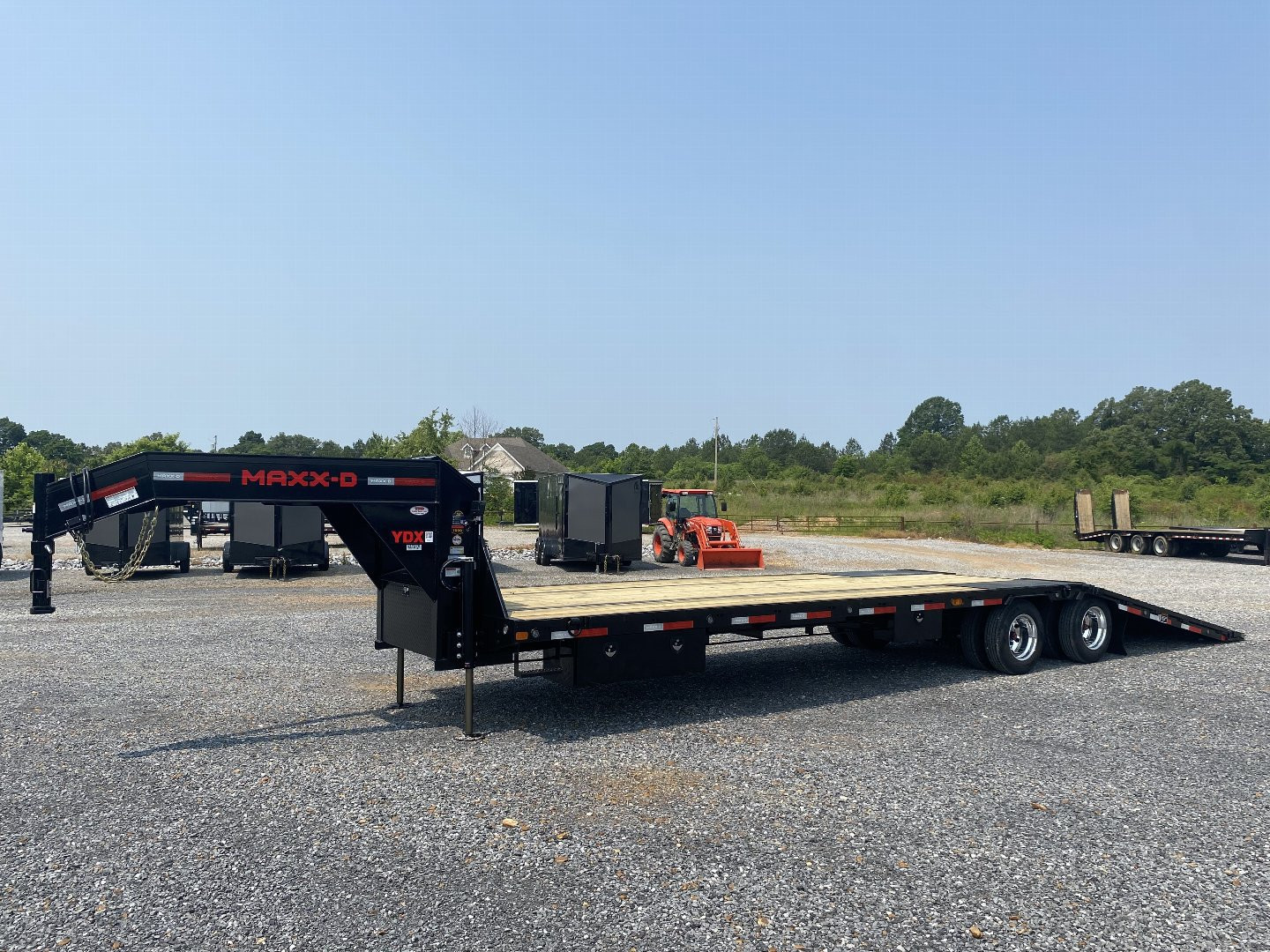 New 2026 MAXXD 102"X34' 30k Hyd Dove Gooseneck Trailer *22K Winch*