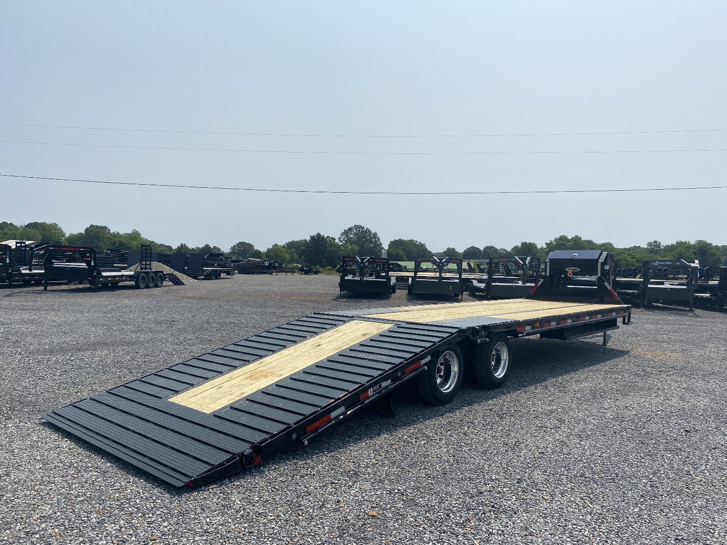 New 2026 MAXXD 102"X34' 30k Hyd Dove Gooseneck Trailer *22K Winch*