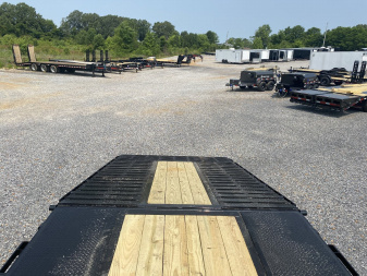 New 2026 MAXXD 102"X34' 30k Hyd Dove Gooseneck Trailer *22K Winch*