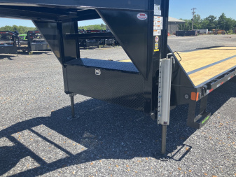 New 2025 Load Trail 102"X30' 16K Hyd Dove Gooseneck Trailer