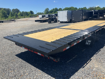New 2025 Load Trail 102"X30' 16K Hyd Dove Gooseneck Trailer