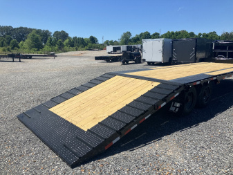 New 2025 Load Trail 102"X30' 16K Hyd Dove Gooseneck Trailer