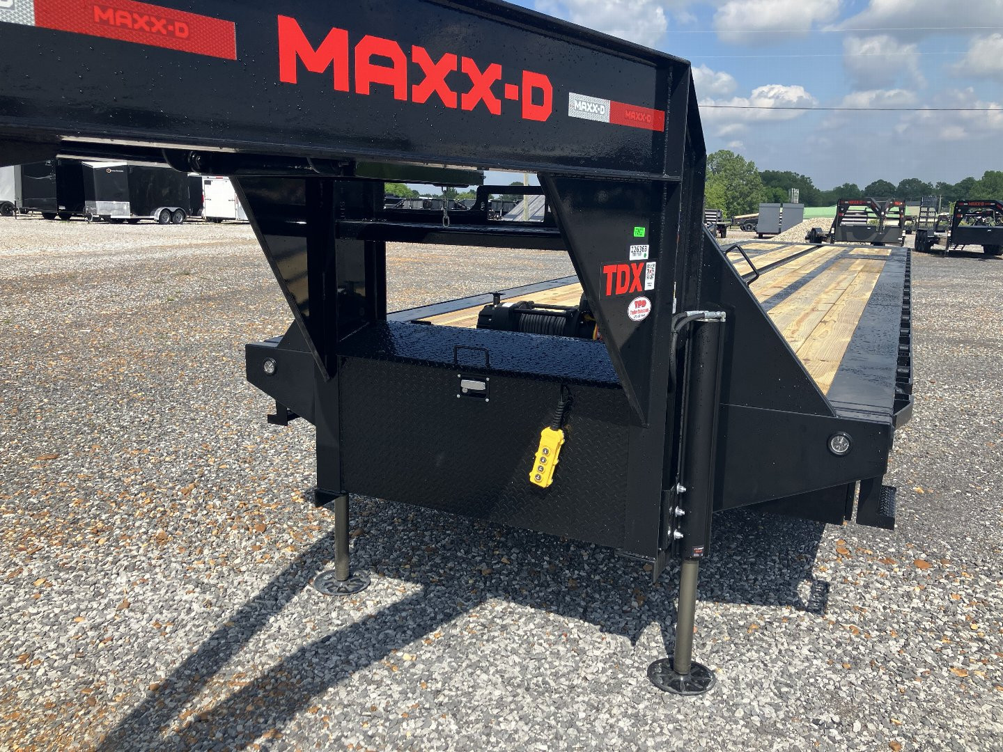 New 2026 MAXXD 102"X40' 30K Full Tilt Container Gooseneck Trailer