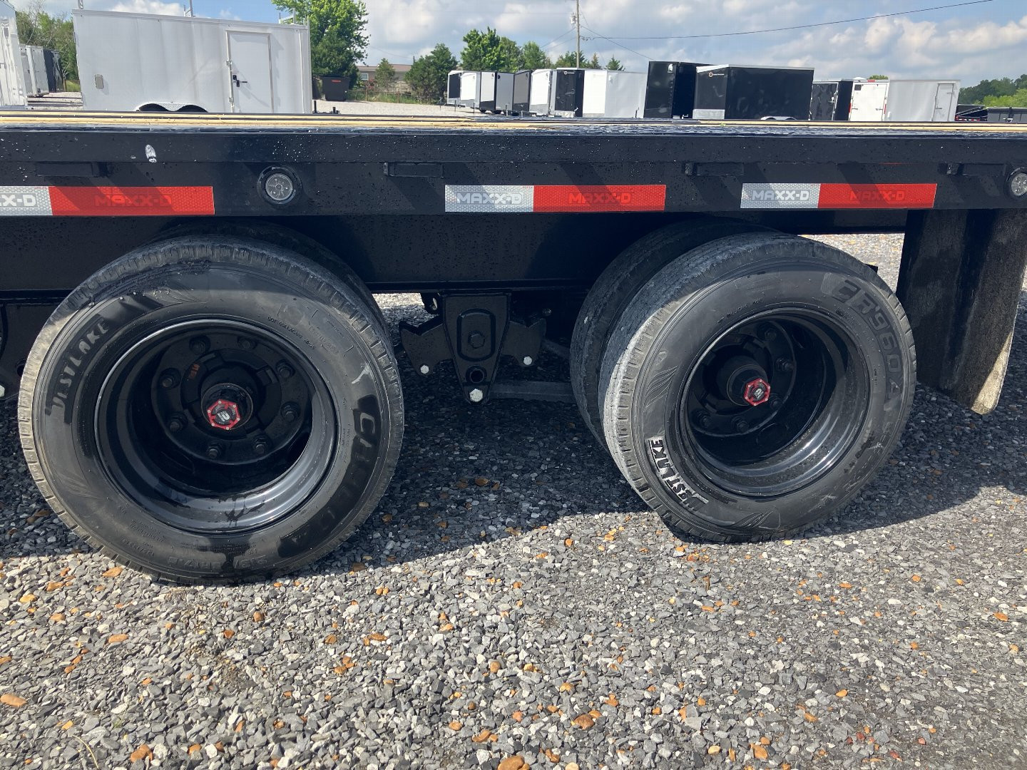 New 2026 MAXXD 102"X40' 30K Full Tilt Container Gooseneck Trailer