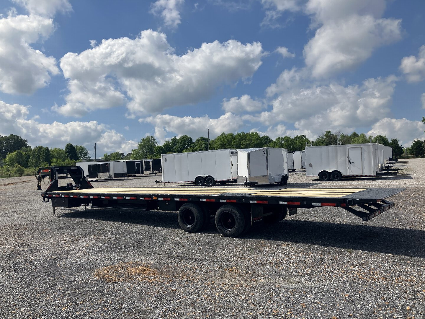 New 2026 MAXXD 102"X40' 30K Full Tilt Container Gooseneck Trailer