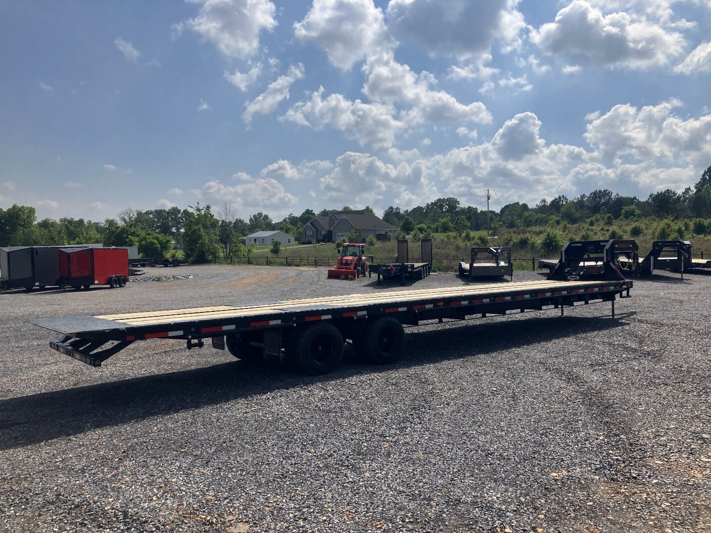 New 2026 MAXXD 102"X40' 30K Full Tilt Container Gooseneck Trailer