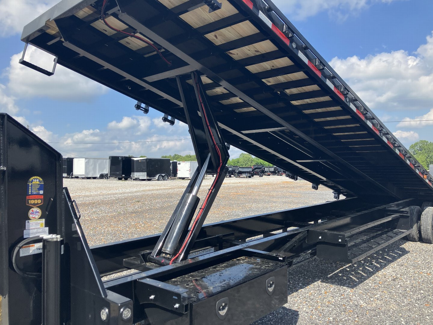 New 2026 MAXXD 102"X40' 30K Full Tilt Container Gooseneck Trailer