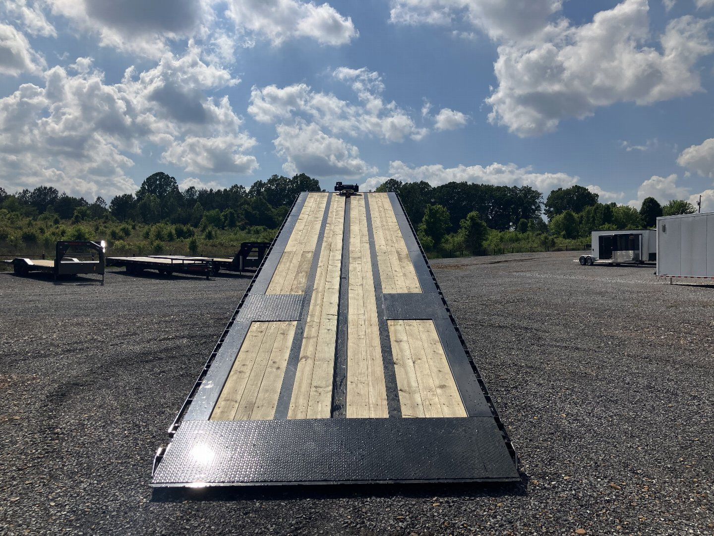 New 2026 MAXXD 102"X40' 30K Full Tilt Container Gooseneck Trailer