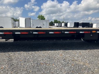New 2026 MAXXD 102"X40' 30K Full Tilt Container Gooseneck Trailer