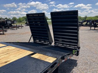 New 2025 Load Trail 102"x30' 24k Gooseneck Flatbed Trailer