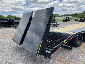 New 2025 Load Trail Gooseneck Flatbed Trailer | 102" x 30' GVWR