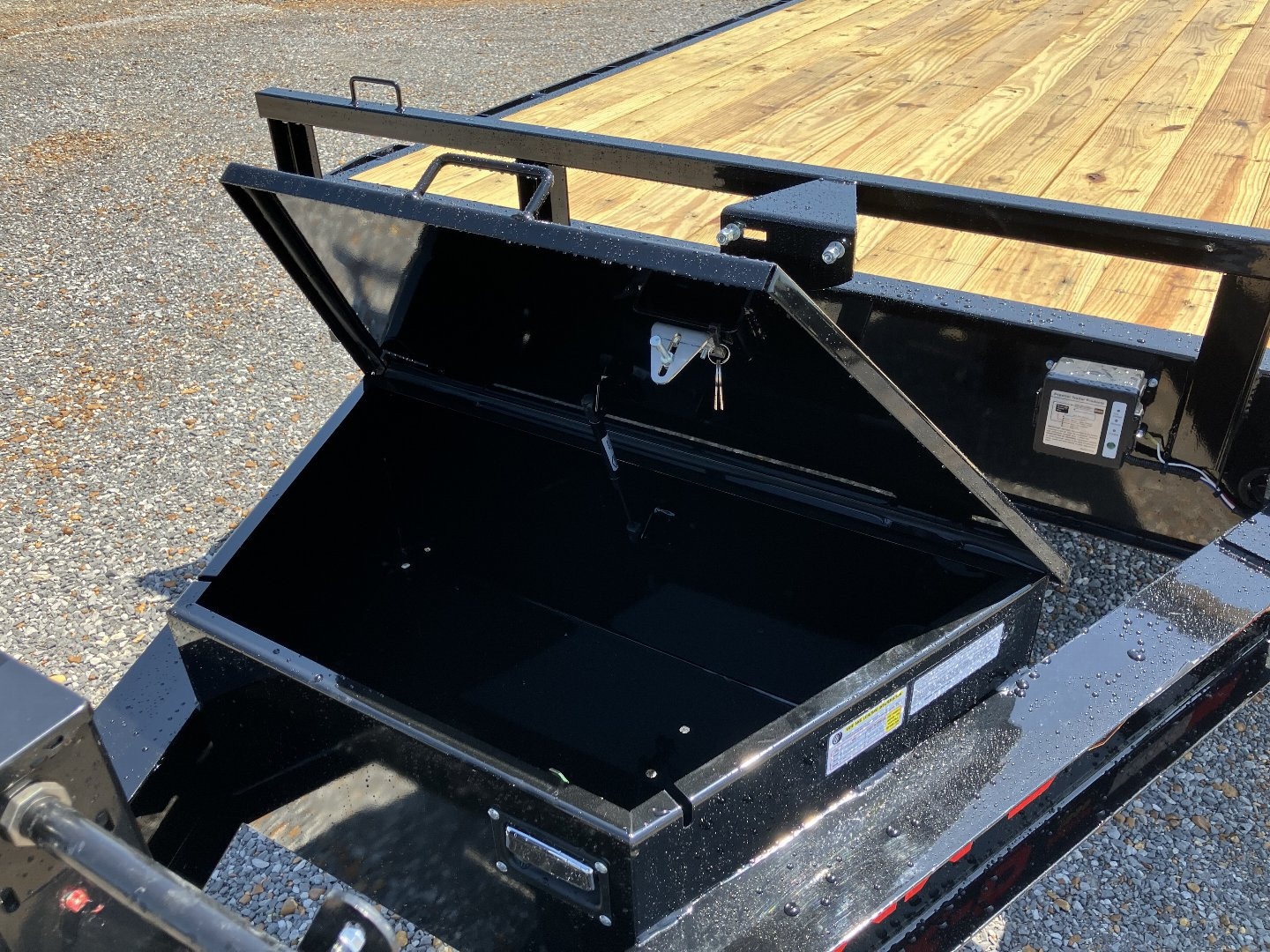 New 2026 MAXXD 102"X20' 14K Flatbed Trailer
