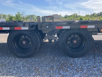 New 2025 Load Trail 102"X32' 30K Hyd Dove Gooseneck Trailer