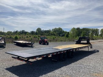 New 2025 Load Trail 102"X32' 30K Hyd Dove Gooseneck Trailer