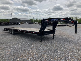 Used 2015 Load Trail 102"X30' 14k Gooseneck Flatbed Trailer