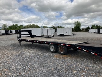 Used 2015 Load Trail 102"X30' 14k Gooseneck Flatbed Trailer