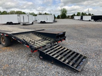 Used 2015 Load Trail 102"X30' 14k Gooseneck Flatbed Trailer