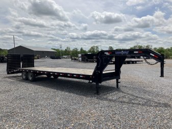 Used 2015 Load Trail 102"X30' 14k Gooseneck Flatbed Trailer