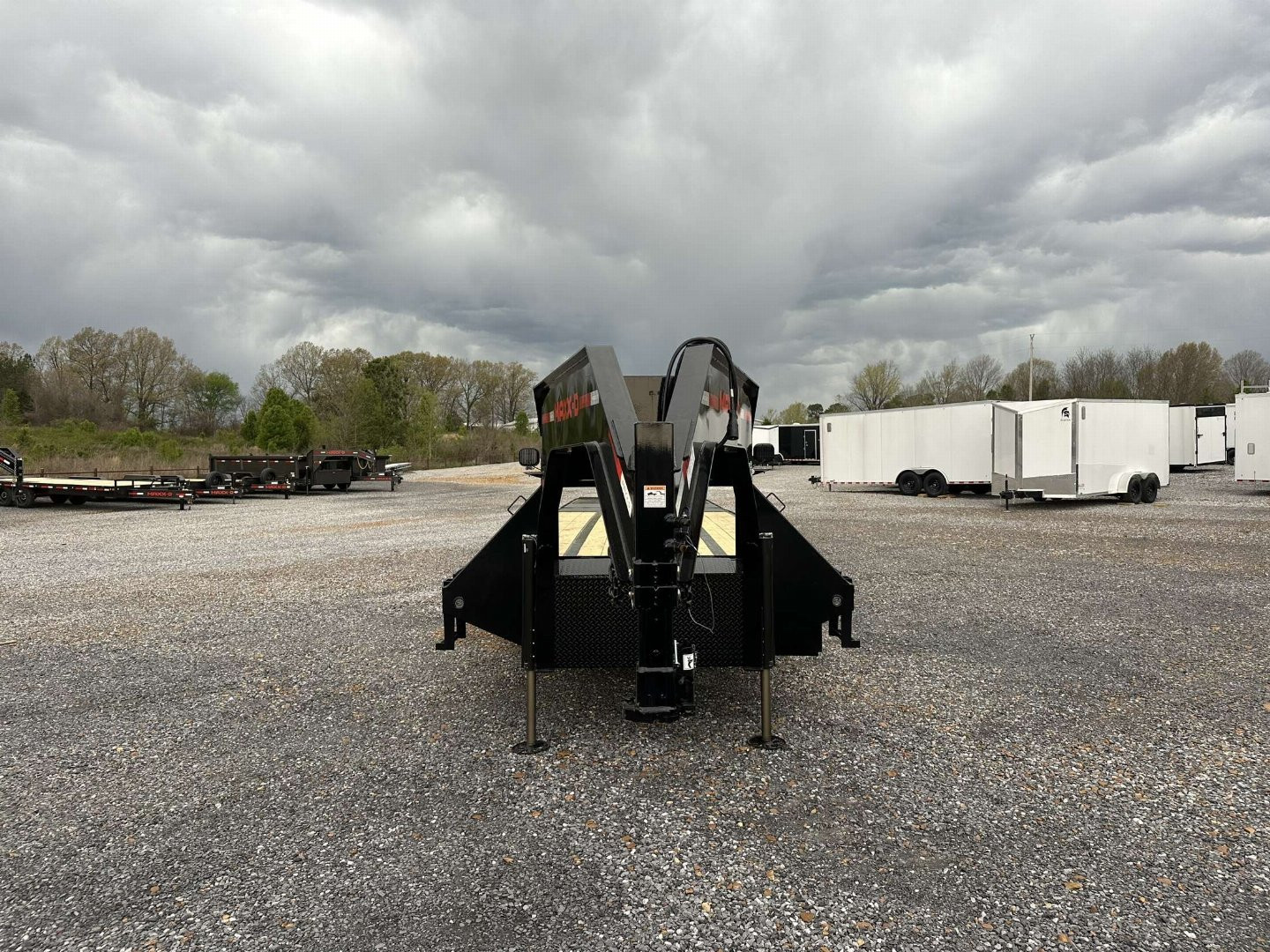 New 2025 MAXXD 102"X40' 40K *ENGINEERED FRAME* HYD DOVE Gooseneck Flatbed Trailer *AIR RIDE*