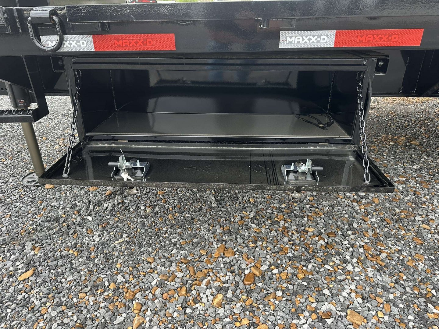 New 2025 MAXXD 102"X40' 40K *ENGINEERED FRAME* HYD DOVE Gooseneck Flatbed Trailer *AIR RIDE*