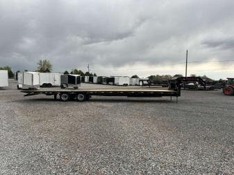New 2025 MAXXD 102"X40' 40K *ENGINEERED FRAME* HYD DOVE Gooseneck Flatbed Trailer *AIR RIDE*