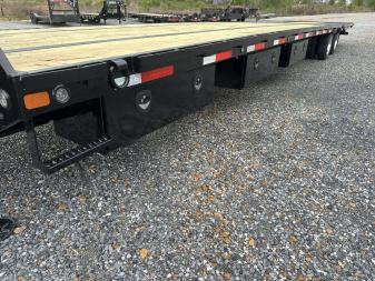 New 2025 MAXXD 102"X40' 40K *ENGINEERED FRAME* HYD DOVE Gooseneck Flatbed Trailer *AIR RIDE*