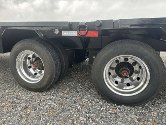 New 2025 MAXXD 102"X40' 40K *ENGINEERED FRAME* HYD DOVE Gooseneck Flatbed Trailer *AIR RIDE*