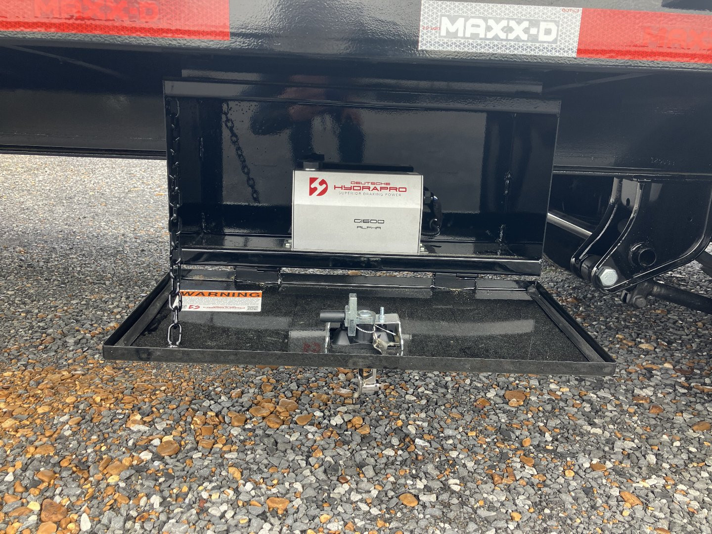 New 2025 MAXXD 102" x 32' 25.9K HYD Dove Gooseneck Trailer