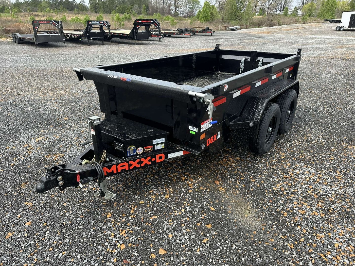New 2025 MAXXD 60"x10' 10k Dump Trailer