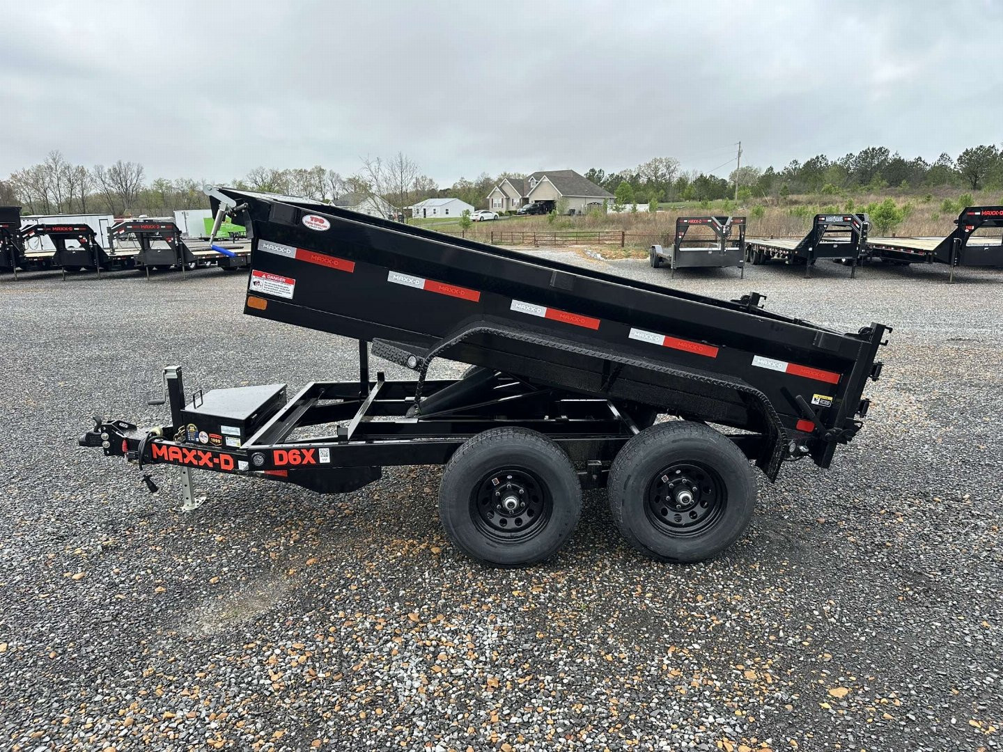 New 2025 MAXXD 60"x10' 10k Dump Trailer