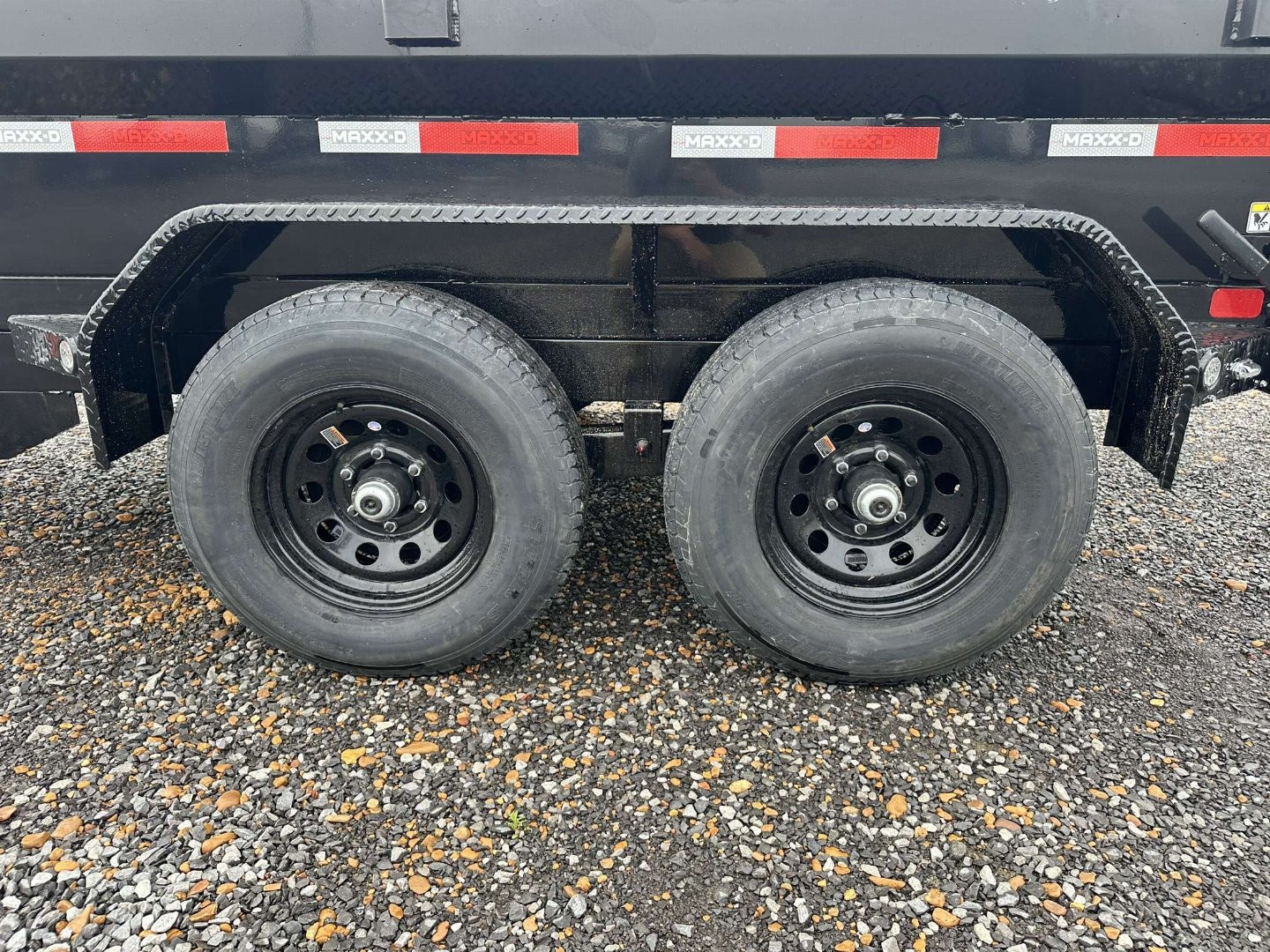 New 2025 MAXXD 60"x10' 10k Dump Trailer