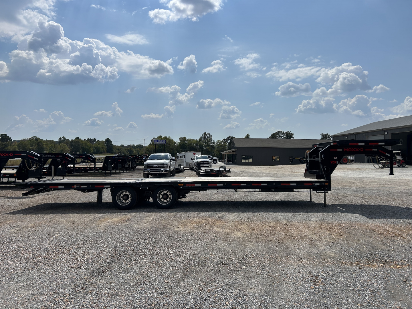 New 2025 MAXXD Gooseneck Trailer | 32' x 102' 30K GVWR