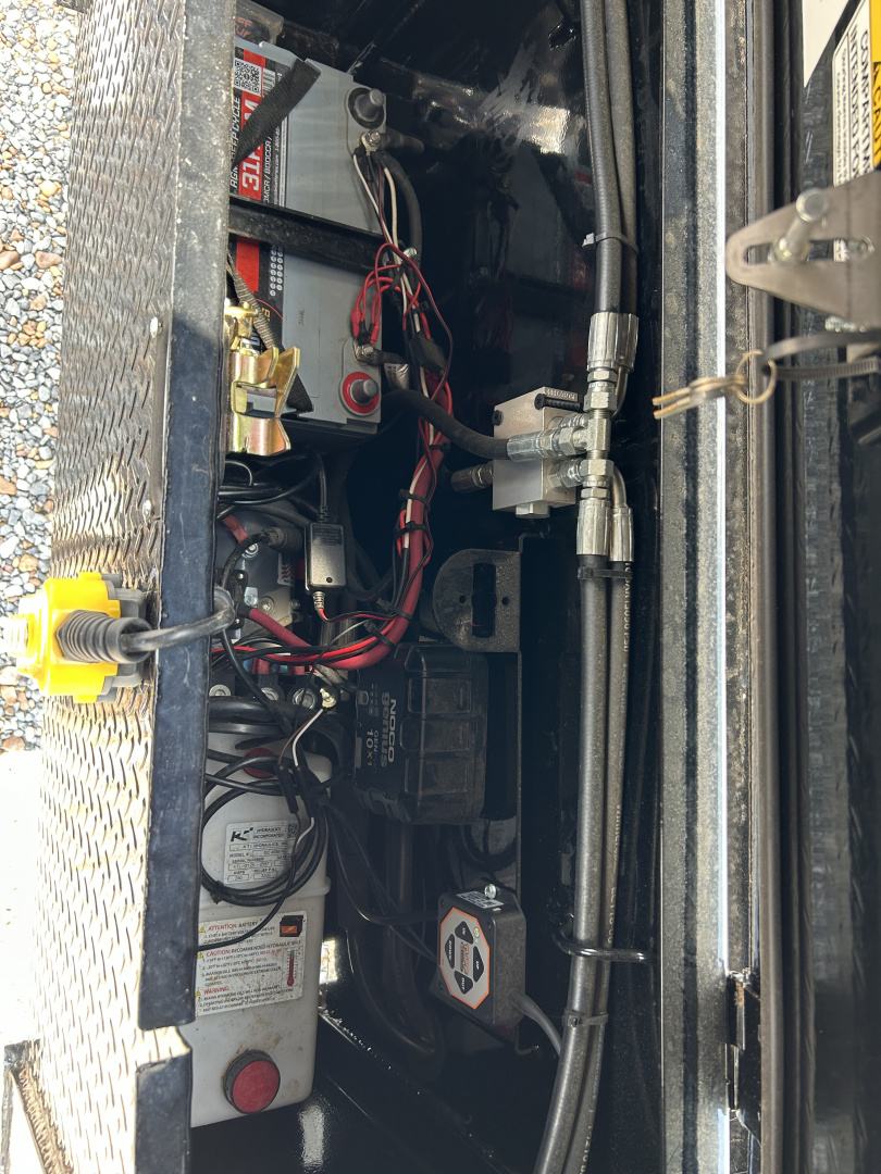 New 2025 MAXXD Gooseneck Trailer | 32' x 102' 30K GVWR