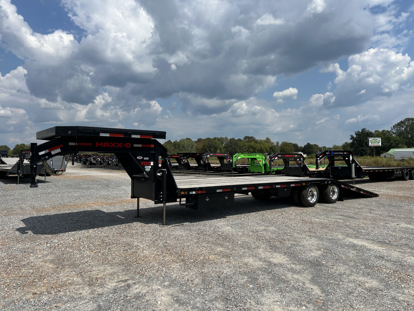 New 2025 MAXXD Gooseneck Trailer | 32' x 102' 30K GVWR