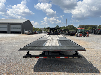 New 2025 MAXXD Gooseneck Trailer | 32' x 102' 30K GVWR