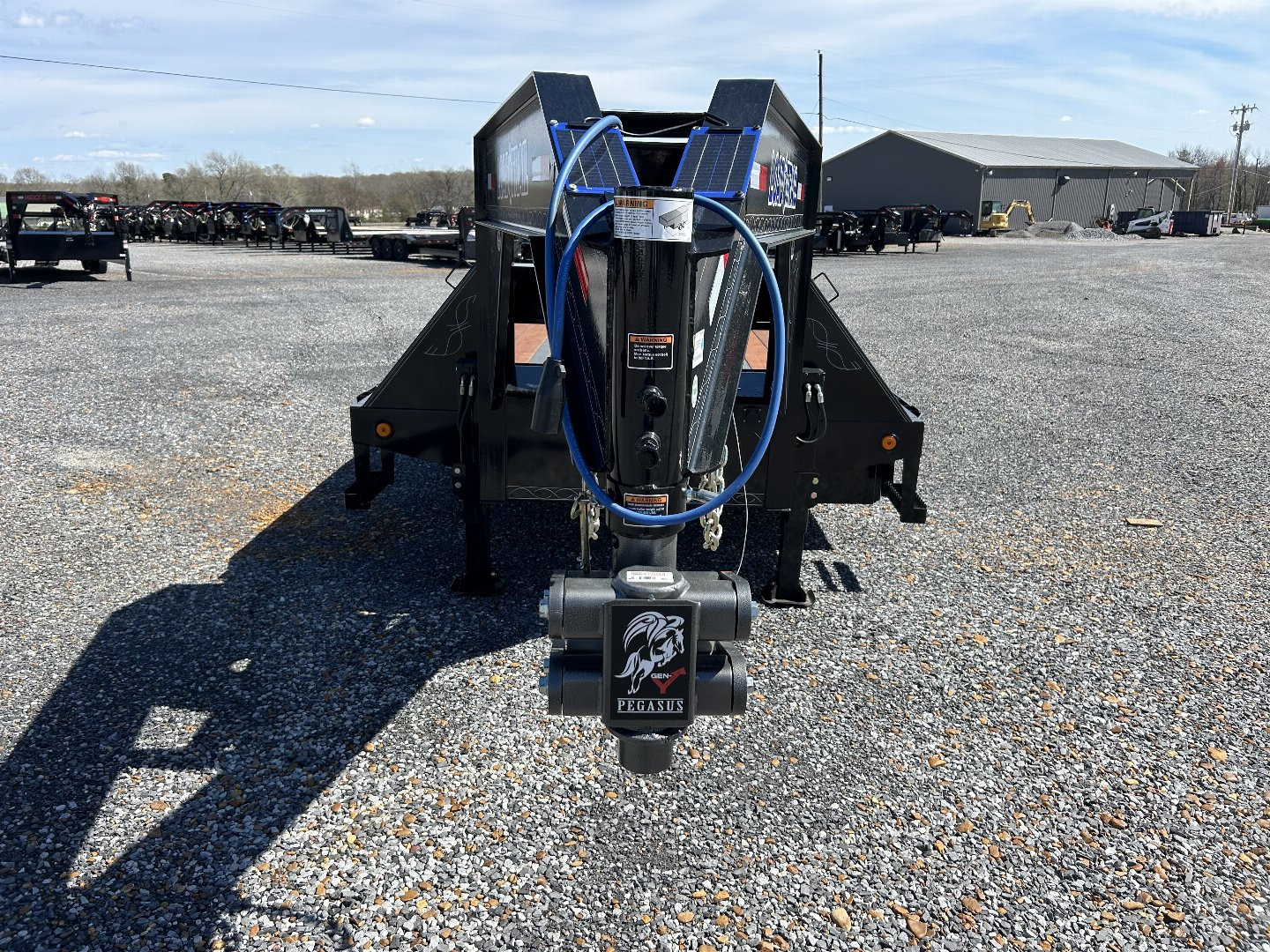 Used 2022 Load Trail 102"X34' 24K Hyd Dove Gooseneck Trailer