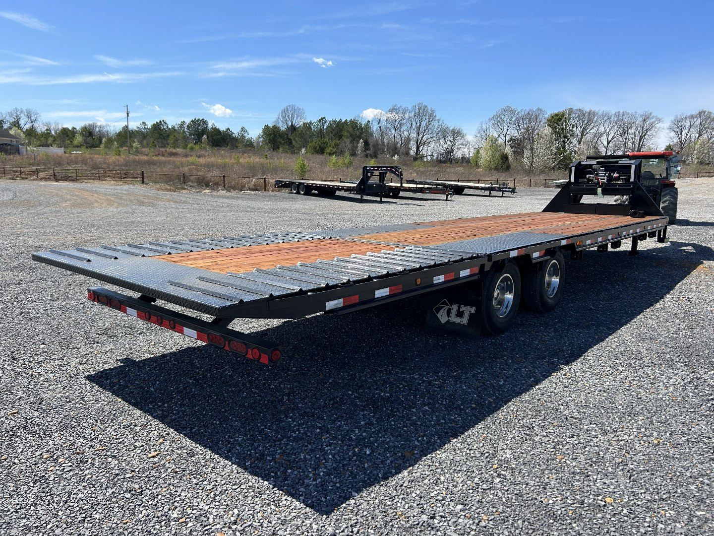 Used 2022 Load Trail 102"X34' 24K Hyd Dove Gooseneck Trailer