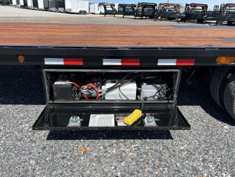 Used 2022 Load Trail 102"X34' 24K Hyd Dove Gooseneck Trailer