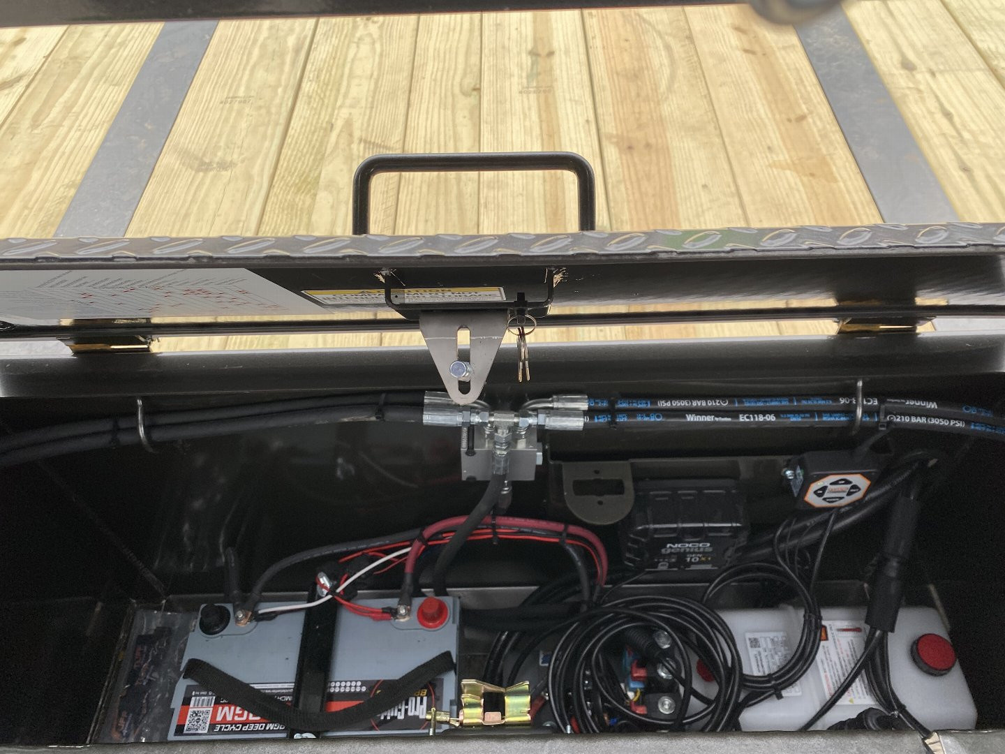 New 2025 MAXXD Gooseneck Trailer | 102" x 34' 40K GVWR