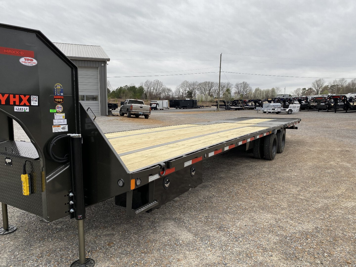 New 2025 MAXXD Gooseneck Trailer | 102" x 34' 40K GVWR