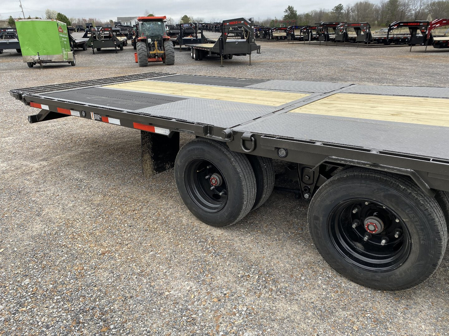 New 2025 MAXXD Gooseneck Trailer | 102" x 34' 40K GVWR
