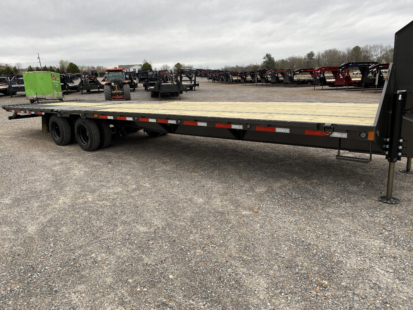 New 2025 MAXXD Gooseneck Trailer | 102" x 34' 40K GVWR