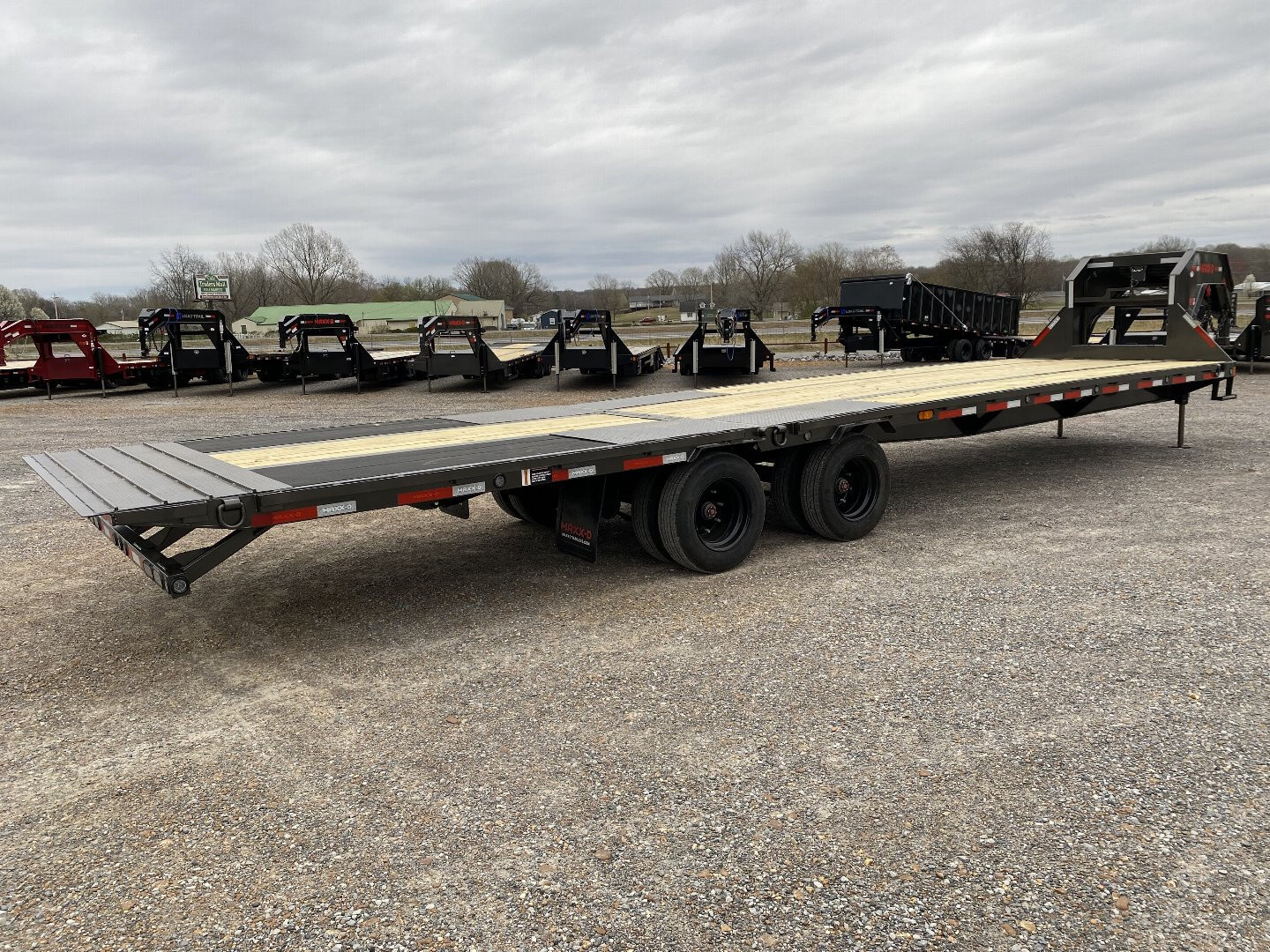 New 2025 MAXXD Gooseneck Trailer | 102" x 34' 40K GVWR